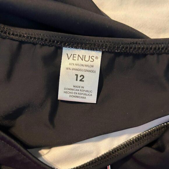 VENUS - 2- PC. BLACK SWIMSUIT SZ. XL - Picture 3 of 3